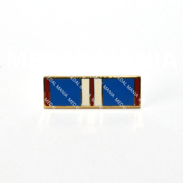 medal-mania-enamel-queen-elizabeth-ii-golden-jubilee-medal-2002-tie-pin